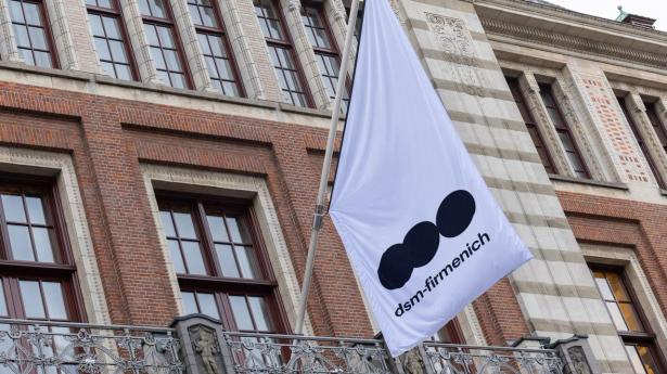 DSM-Firmenich er en schweizisk-hollandsk multinational koncern, der er en af verdens førende producenter tilsætningsstoffer til fødevarer. 