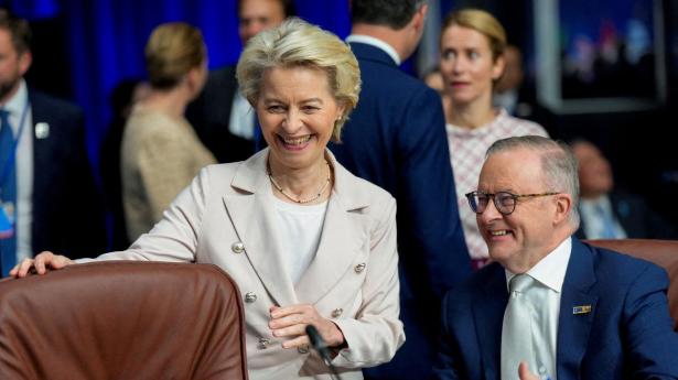 EU-kommissionens formand, Ursula von der Leyen, har natten til tirsdag dansk tid indgået en handelsaftale med Australien under et møde med landets premierminister, Anthony Albanese.