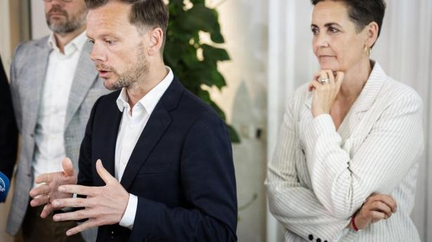 Finansminister Peter Hummelgaard og økonomi- og indenrigsminister Pia Olsen Dyhr fremlægger snart forslag til finanslov for 2027 og ny prognose. Vækstskønnene skal helt sikkert opjusteres – markant.