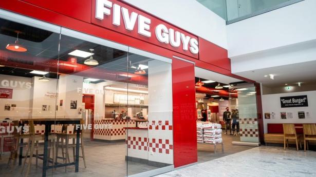 Den amerikanske burgerkæde har over 2000 restauranter over hele verden. 