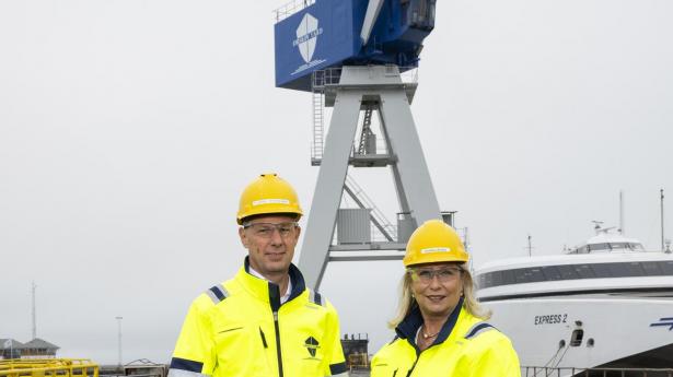 Adm. direktør Lars Fischer og direktør Christina Ørskov fra ejerfamilien.