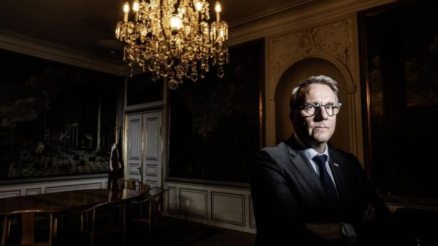 Regeringen vil gribe ind over for bankers gebyrer