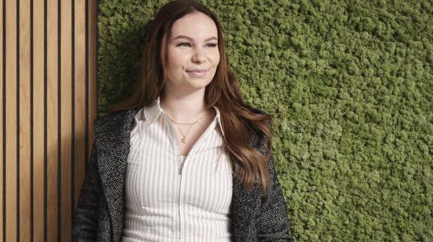 Louise Pedersen mener, at det kræver et opgør med stereotype forestillinger om ingeniørfaget for at tiltrække flere kvinder til branchen. 