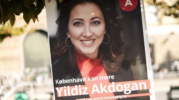 Yildiz Akdogan har ikke meldt klart ud, om hun prioriterer Borgerrepræsentationen over Folketinget, hvis ikke hun bliver ny fagborgmester. 