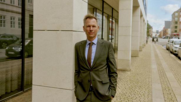 Kent Damsgaard, adm. direktør i Forsikring & Pension, mener, at politikerne skal holde fingrene langt væk fra at pille ved fradragene, når danskerne sparer op til livet som pensionist.