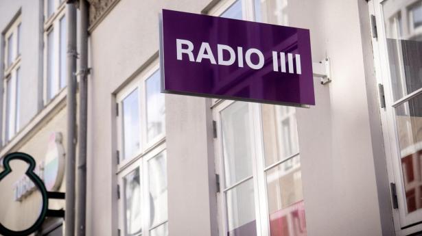 Radio III drives i regi af Radio FM4 A/S, der ejes af blandt andre JFM-koncernen. Den statsfinansierede radiokanal får i omegnen af 100 millioner kroner årligt i løbet af sendetilladelsen, der udløber nytårsaften 2027. 