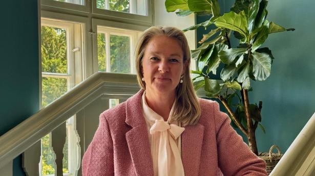 Christina Heiselberg Højfeldt er Managing Director & co-founder af The Ownership Company og har 10 års erfaring med rådgivning af danske og internationale virksomheder indenfor formål, strategi og governance.