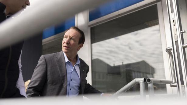 Landry lykønsker Grønland: Måske vil USA få endnu en stat