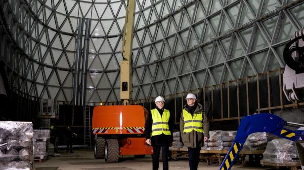 Torben Dalgaard (t.v.), adm. direktør i Dalux, og Bent Dalgaard, teknisk direktør, under opførelsen af det nye Naturhistorisk Museum i København i 2021, hvor virksomhedens it-løsning blev brugt til at finde fejl og mangler.