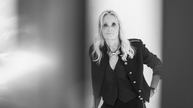 Benedicte Maul, rådgiver for topledere gennem over 20 år, sætter fokus på værdier i praksis frem for plakatværdier. 