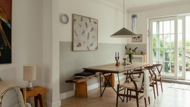 Bryllup under æbletræet. Iværksætteri på førstesalen. Halvhuset i Brønshøj holder 100