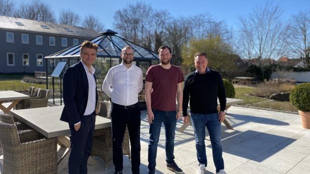 I 2022 tiltrådte investor Thomas Visti og Ralf Astrup ind i selskabet Subblue Robotics og overtog en sjettedel af selskabet. Fra venstre: Thomas Visti, Don Fischer, Michael Hermansen og Ralf Astrup.