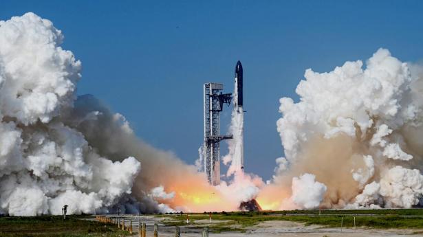 En Space X-raket affyret fra Texas i maj.