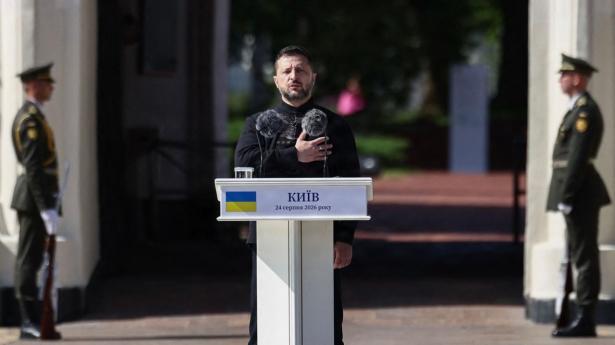 Zelenskyj på uafhængighedsdag: Vi vil ikke overgive os