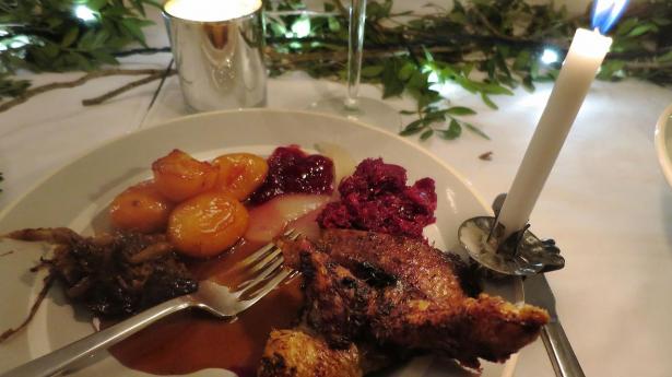 Hvorfor ikke servere øl til julemiddagen i stedet for rødvin? 