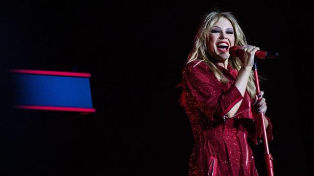 Vil du chatte erotisk med Pocahontas? Eller er det bedre med Kylie Minogue?