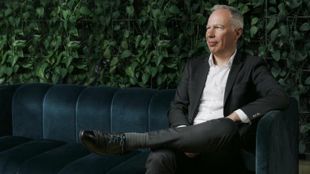 “Vi skal fortsat bruge cloud – men gøre det på en måde, der understøtter både den grønne omstilling og datasikkerhed,” skriver John Henriksen.