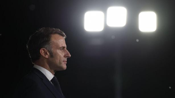 Den franske præsident, Emmanuel Macron, er klar til at mødes med Ruslands præsident, Vladimir Putin.