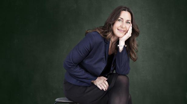 En arbejdsplads skal ikke være en kampplads, men et sted, hvor man føler sig tryg ved at kunne være præcis den, man er, skriver Anne-Marie Finch.