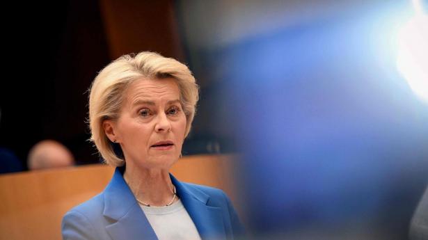 Det centrum-højreorienterede EPP, som huser EU-Kommissionens formand, Ursula von der Leyen, og den tyske forbundskansler, Friederich Merz, har stemt stor politisk aftale igennem med det yderste højre.
