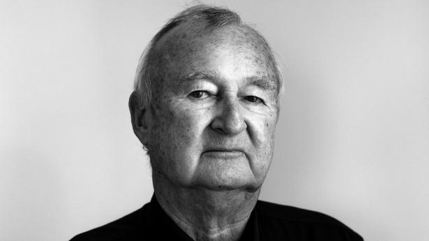 Claus Christiansens formue kommer fra hans forskning i bl.a. knoglesygdomme og forskellige biotekselskaber som Nordic Bioscience, som han stadig er medejer af. 
