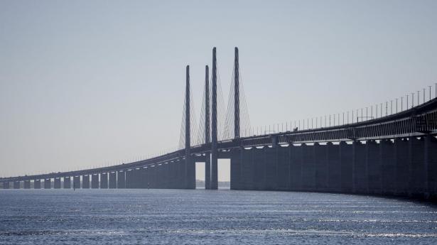 Svensk entreprenør mister omsætning og fyrer i Danmark