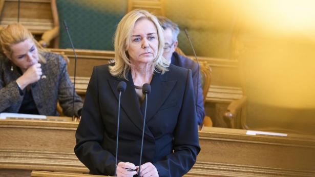 Mona Juul til blå partier: Peg på Troels Lund Poulsen