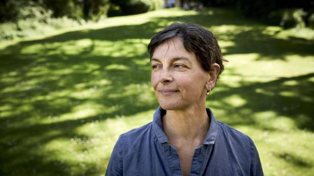 Djøfs formand Sara Vergo foreslår en AI-trepart for at løfte lønmodtagernes kompetencer inden for brugen af kunstig intelligens.