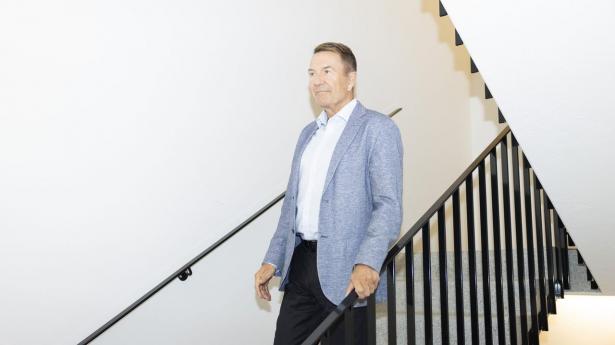 Erik Damgaard sælger it-firma for milliardbeløb