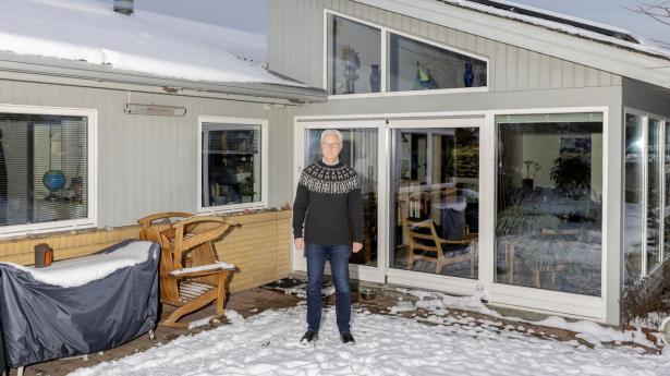 Han har lavet hjemmet om til et økosystem for el og barberet regningen