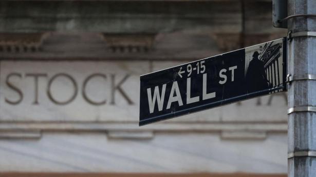 Ifølge Bloomberg er investorenes hype om AI forandret således, at der er kommet større fokus på dem, der bidragsyderne til udbygningen af AI.