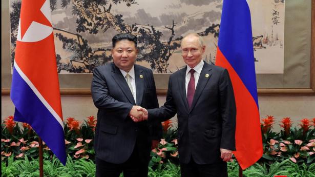 Rusland og Nordkorea indvier første vejbro over fælles grænse