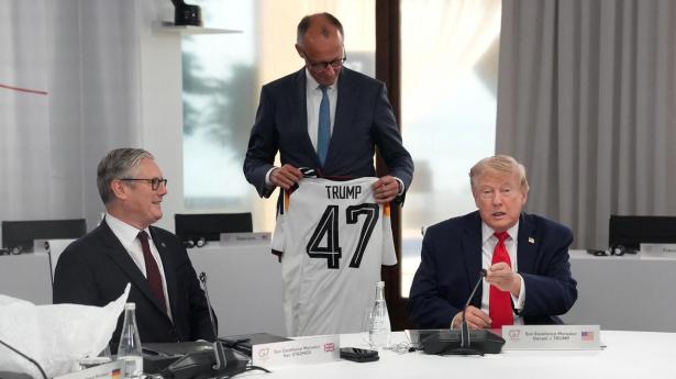 Analyse: Trump lod imponere – “Versailles er ikke et bladguld, Versailles er den ægte vare”