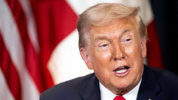 "Board of Peace" var oprindeligt en del af en fredsplan på 20 punkter, som Trumps regering forsøger at få gennemført for at løse konflikten mellem Israel og Hamas. Kritikere mener, at det er et forsøg på at skabe en rival til FN. 