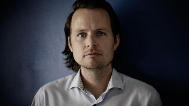 Mange ledelser glemmer at holde fokus på engagement og motivation blandt de medarbejdere, der skal blive og sikre virksomhedens fremtidige succes, mener erhvervspsykolog Thomas Lange.