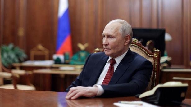 Ruslands præsident Vladimir Putin har erkendt, at krigen skaber problemer på hjemmefronten. Men de militære og økonomiske udfordringer er langt mere omfattende, end Kreml giver indtryk af.