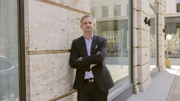 Jakob Have er tidligere revisor og går dybt ned i regnskabstallene i de selskaber, han investerer i. Til gengæld holder han kun få aktier og kører en meget koncentreret portefølje på otte til ti aktier.
