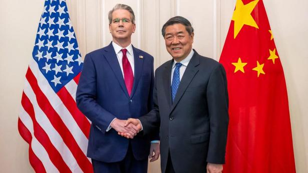 Både USA’s finansminister, Scott Bessent, og Kinas vicepremierminister, He Lifeng, har fremhævet den gensidige respekt og professionalisme hos modparten, mener Allan von Mehren.