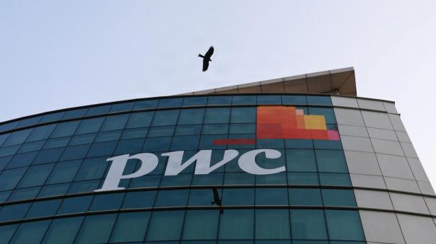 Sammenlægningen vidner om et strategisk skifte for PwC-netværket, der traditionelt består af juridisk adskilte nationale medlemsfirmaer.