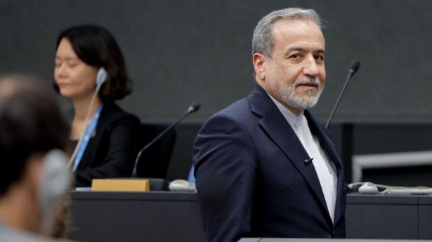 Den iranske udenrigsminister, Abbas Araghchi, forhandlede tirsdag med USA i Genève og deltog også i en FN-konference om nedrustning.