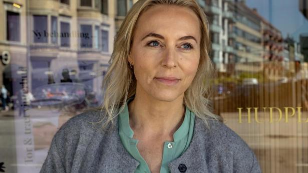 Hun har boet til leje i et solcenter og født på fortrappen