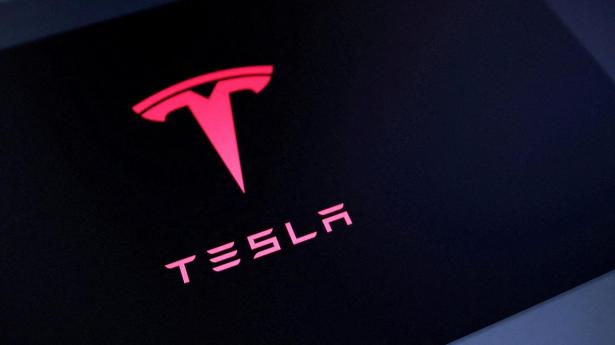 FDM: 30.000 danske Tesla-ejere kan få lov til at slippe rattet