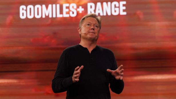 Efter konkurs har Henrik Fisker lukket sin velgørende fond