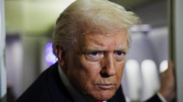 USA's præsident, Donald Trump, blev tiltalt i sagen om valgmanipulation i august 2023 sammen med en række af sine politiske støtter.