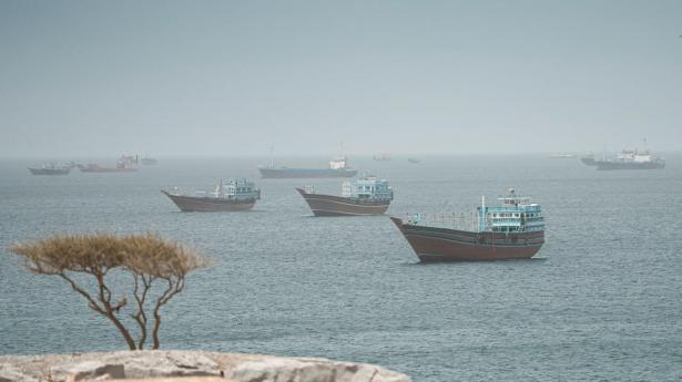 Få skibe er sejlet gennem Hormuzstrædet, siden krigen mellem Iran, USA og Israel brød ud på den sidste dag i februar.