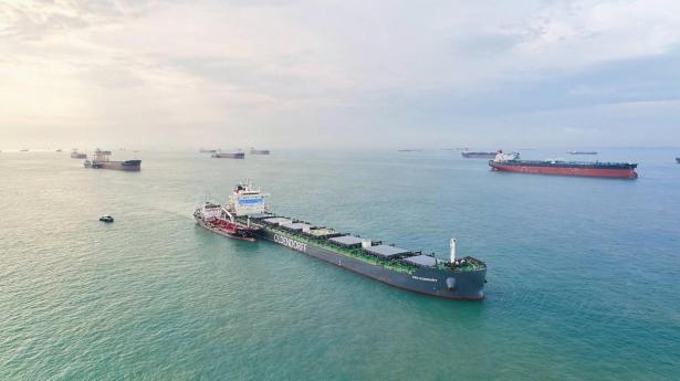 Verdens største havn for brændstof til skibe henter russisk olie