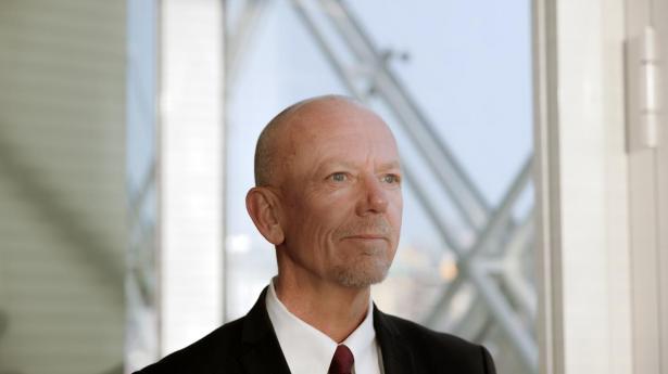 "Det tegner til, at EU-Kommissionen er på vej med en velafbalanceret pakke af tiltag for at håndtere de store prisstigninger som følge af krisen i Hormuzstrædet," siger Troels Ranis, der er direktør for DI Energi om EU kommissionens beslutning.