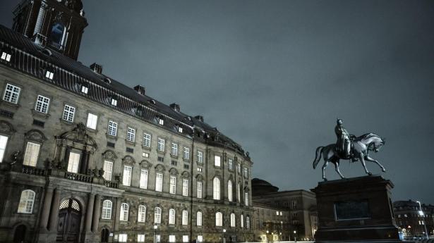 Antallet af publice affairs-rådgivere er vokset fra 1000 til mere end 5000, men det er ikke dem, der råber højest, der får mest igennem på borgen, skriver Johannes P. Bøggild og Jan Juul Christensen. 