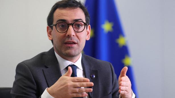 Stéphane Séjourné er ledende næstformand i EU-Kommissionen og ansvarlig for bl.a. industri, indre marked og økonomi. Han vil skabe en europæisk variant af “Made in China” og “Buy American”.
