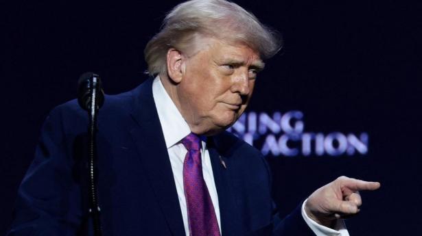 Trumps ministre falder på stribe: “Han er i dårligt humør”